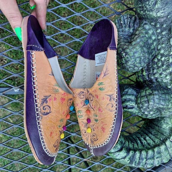 Hand painted tooled Leather Mules Shoes SZ 6 - Picture 3 of 6